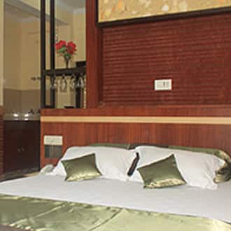 Gandhis Paradise, Mcleodganj 4